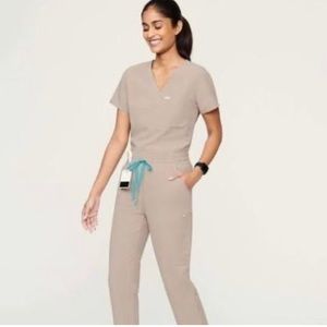 Figs Kade Cargo scrub pants XS Boulder